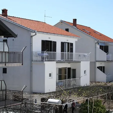 Studio Podaca 515d דירה וליקי דרבניק