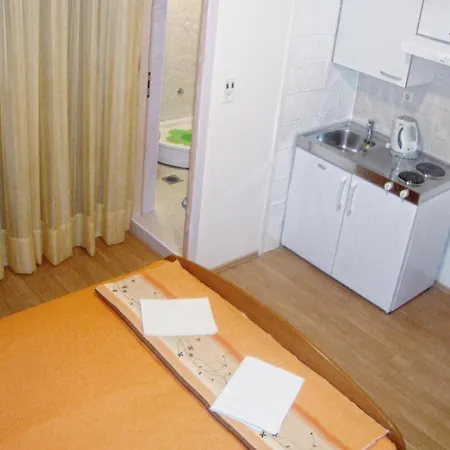 Studio Podaca 515d * וליקי דרבניק